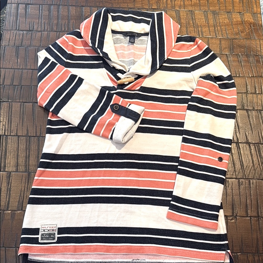 TH summer sweatshirt
